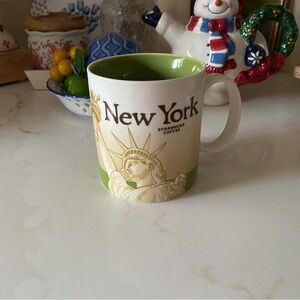 Starbucks New York Mug - Cream and Green